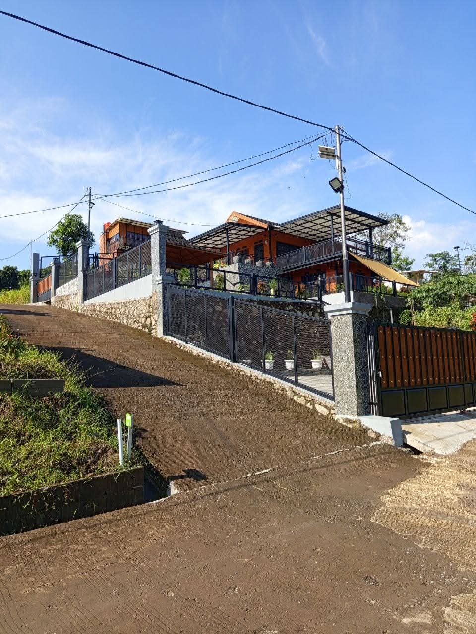 Gerbang kawasan TanahKita